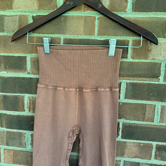 Free People Movement Good Karma High Rise Leggings rusty red Size XS/S NWOT - Picture 2 of 9